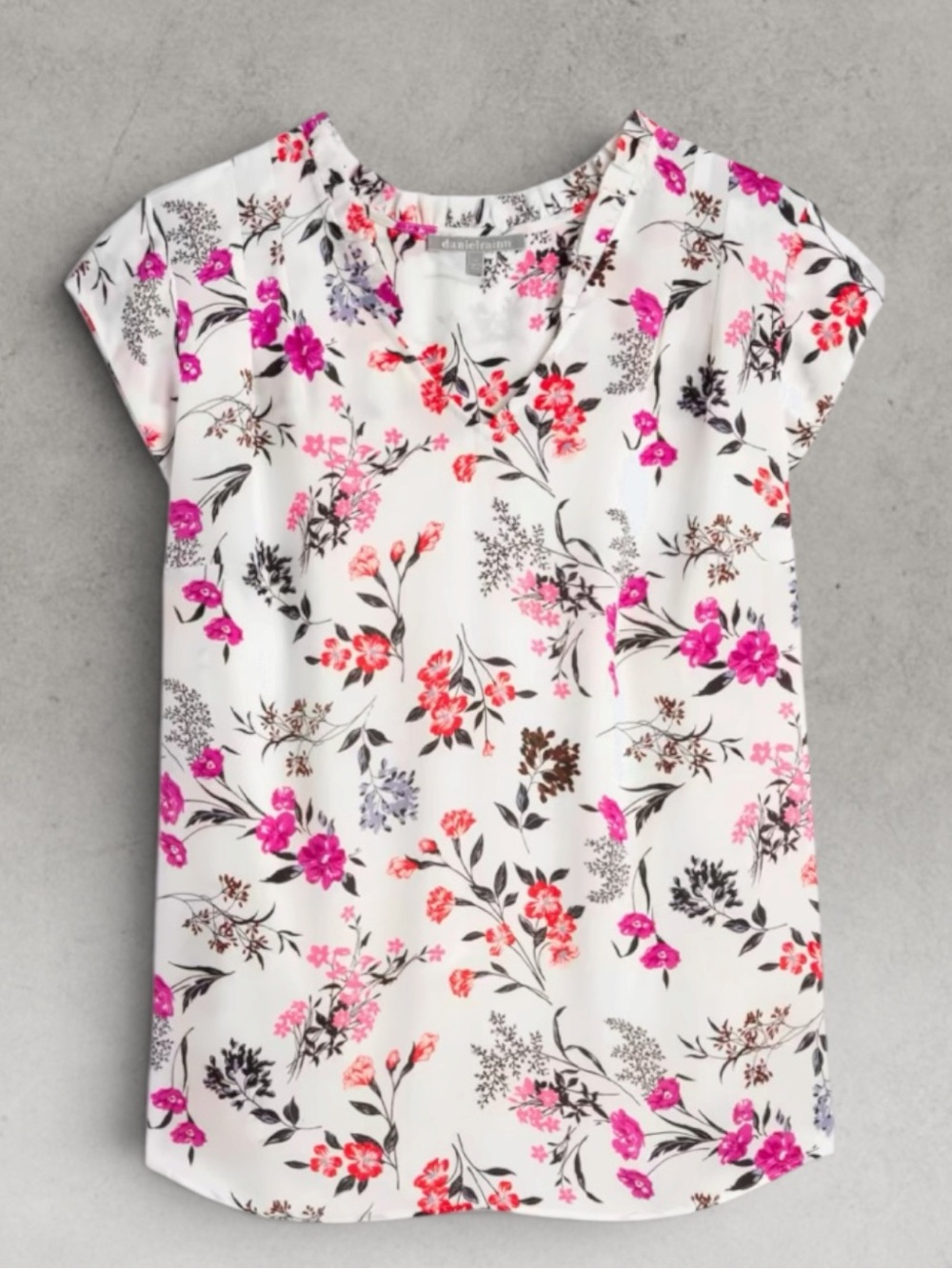 Daniel Rainn White Floral V-Neck Cap Sleeve Blouse